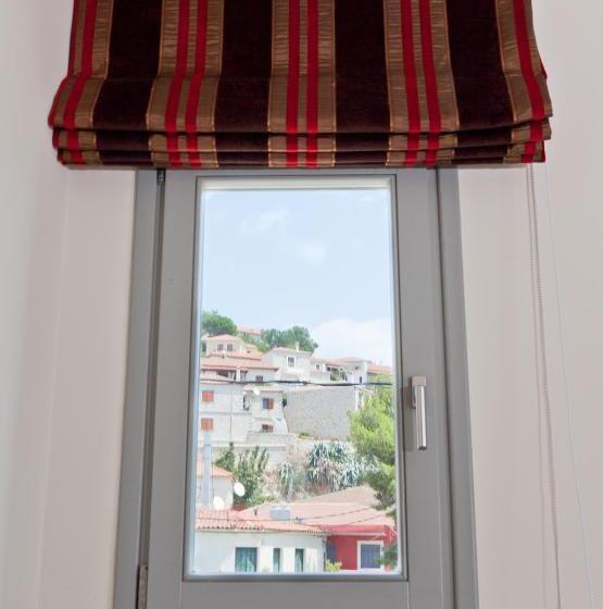 סוויטת סופריור נוף לים, Astros Beach Boutique