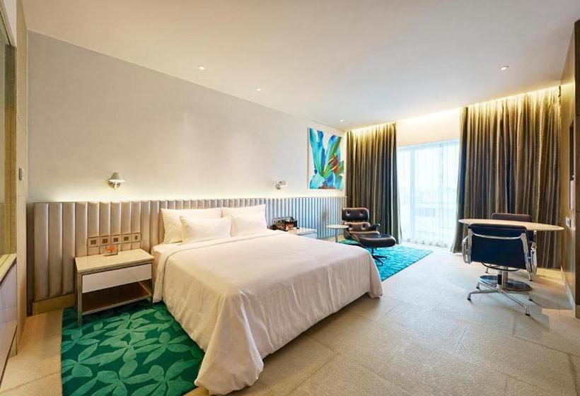 اتاق کلاب, Avasa