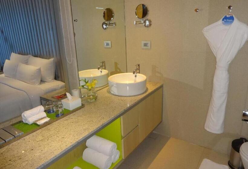 استودیوی استاندارد, Avasa