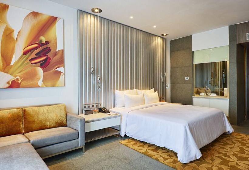 اتاق کلاب, Avasa