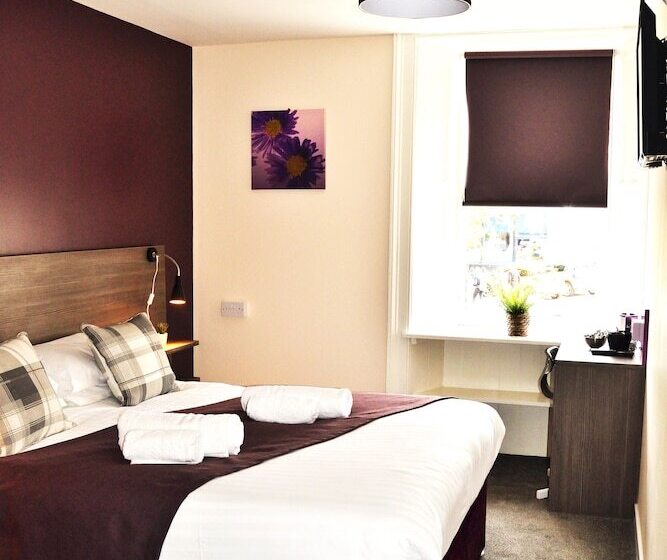 غرفة قياسية, The Breadalbane Arms Room Only