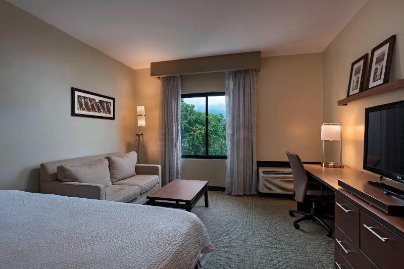 חדר סטנדרט עם מיטת קינג, Courtyard By Marriott San Salvador