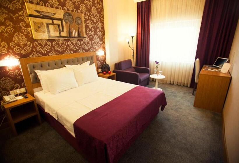 Standard Room, Helikon Business