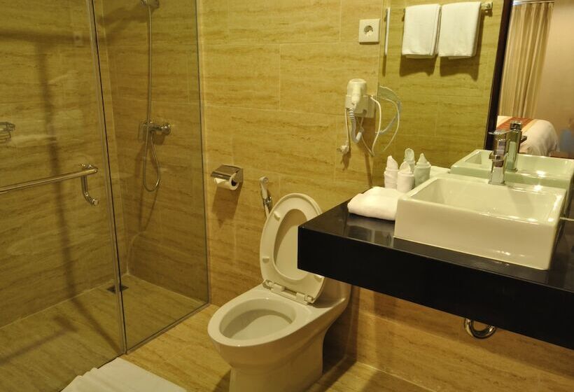 Номер Deluxe, Hermes Palace Hotel Medan
