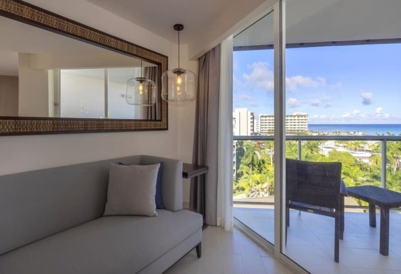 Номер Deluxe Вид на Море, Hideaway At Royalton Blue Waters, An Autograph Collection All Inclusive Resort   Adults Only