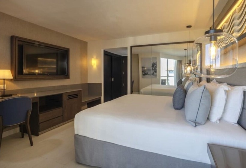 Номер Deluxe Вид на Море, Hideaway At Royalton Blue Waters, An Autograph Collection All Inclusive Resort   Adults Only