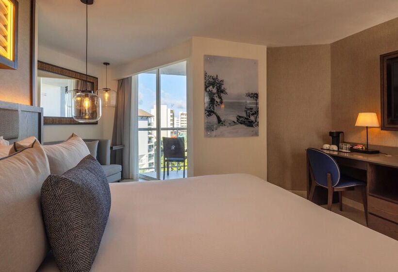 Полулюкс Deluxe Вид на Море, Hideaway At Royalton Blue Waters, An Autograph Collection All Inclusive Resort   Adults Only