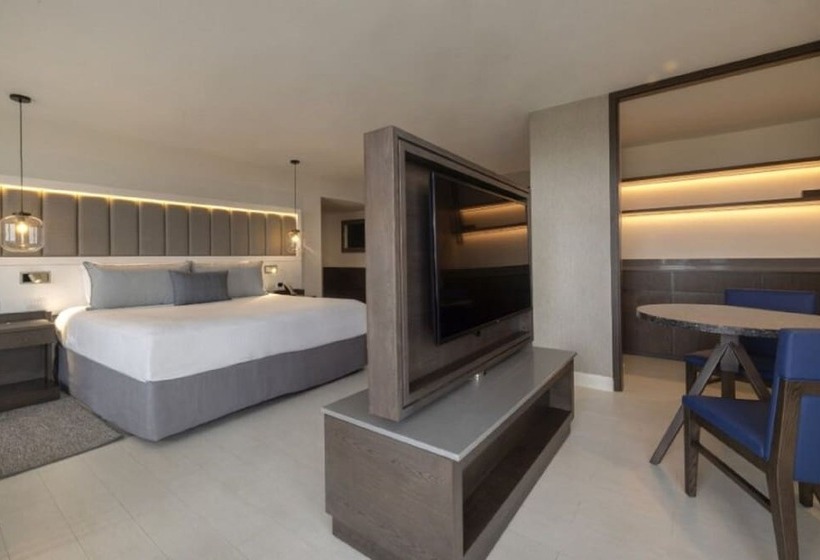 Полулюкс Deluxe Вид на Море, Hideaway At Royalton Blue Waters, An Autograph Collection All Inclusive Resort   Adults Only