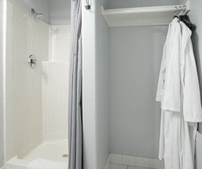 豪华房间, Hounds Tooth Inn