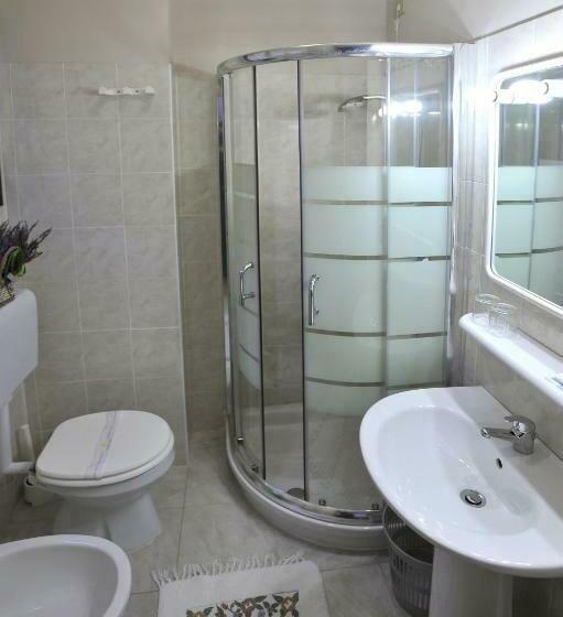 חדר סטנדרט, Piccadilly