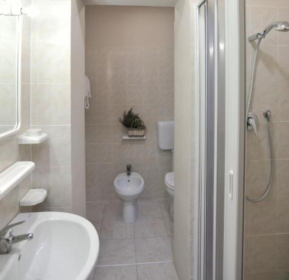 חדר סטנדרט יחיד, Piccadilly