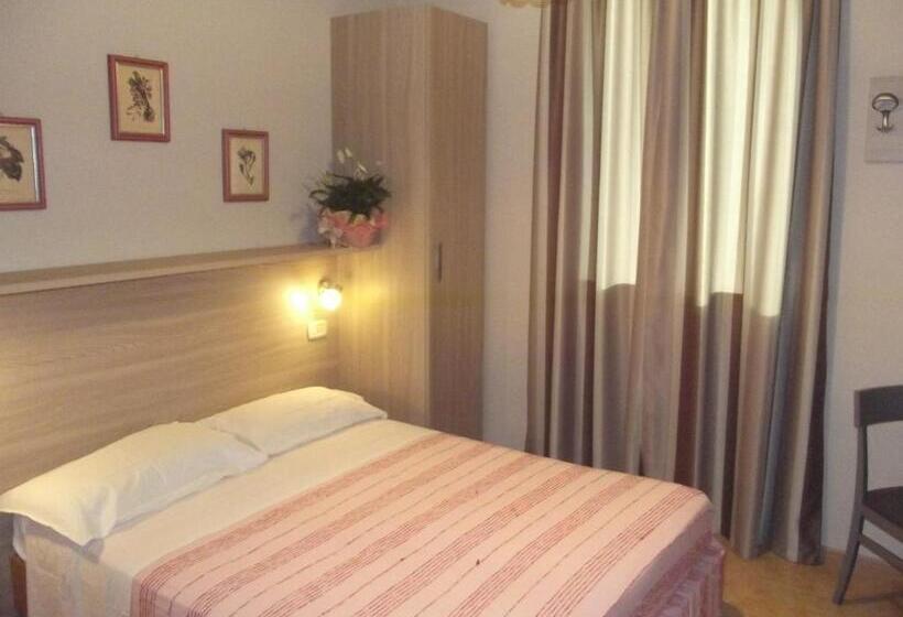 חדר קומפורט יחיד, Piccadilly