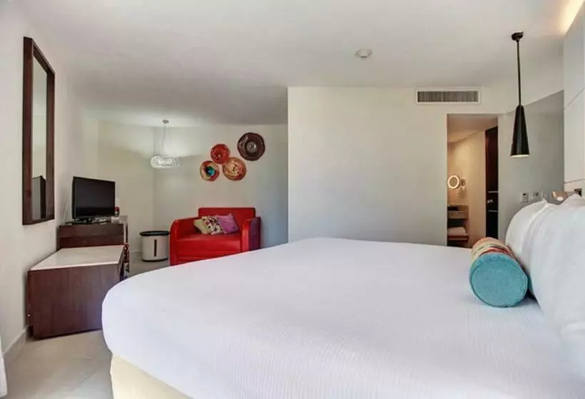 Deluxe-huone, Royalton Hideaway Blue Waters, An Autograph Collection All-Inclusive Resort - Adults Only