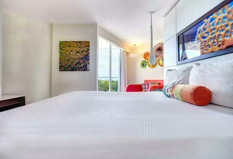 Club Room Sea View