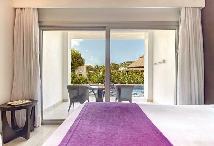 Полулюкс Клуб, Hideaway At Royalton Blue Waters, An Autograph Collection All Inclusive Resort   Adults Only