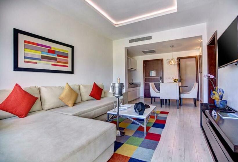 Клубный люкс с видом на море, Hideaway At Royalton Blue Waters, An Autograph Collection All Inclusive Resort   Adults Only