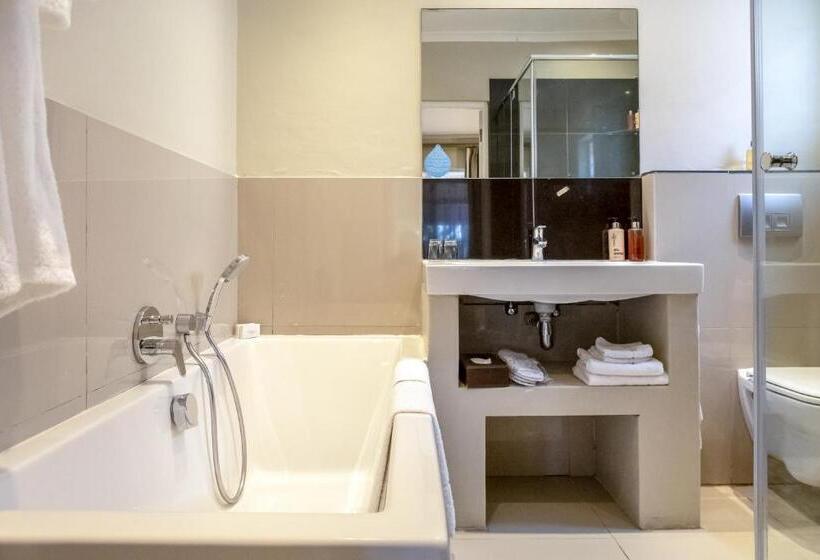 디럭스 룸, Whale Rock Luxury Lodge