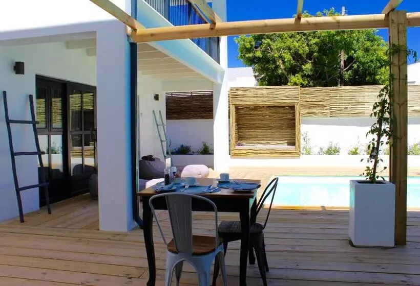 Suite Pool View