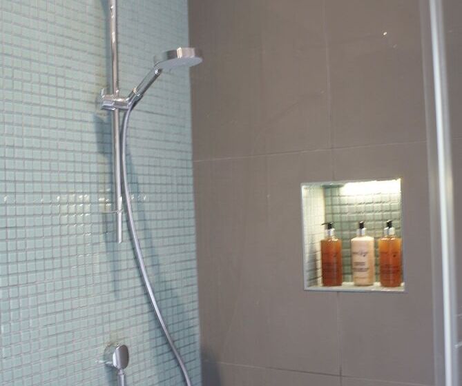 이그제큐티브 스위트, Whale Rock Luxury Lodge