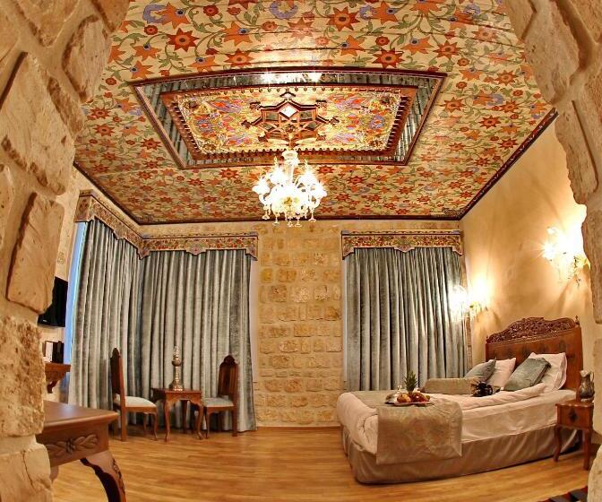 اتاق لوکس با چشمانداز, Izala Hotel Boutique Class