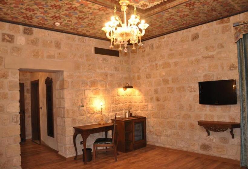 اتاق لوکس با چشمانداز, Izala Hotel Boutique Class