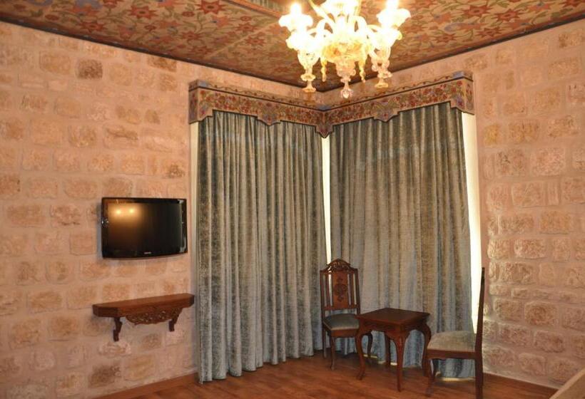 اتاق لوکس با چشم‌انداز, Izala Hotel   Boutique Class