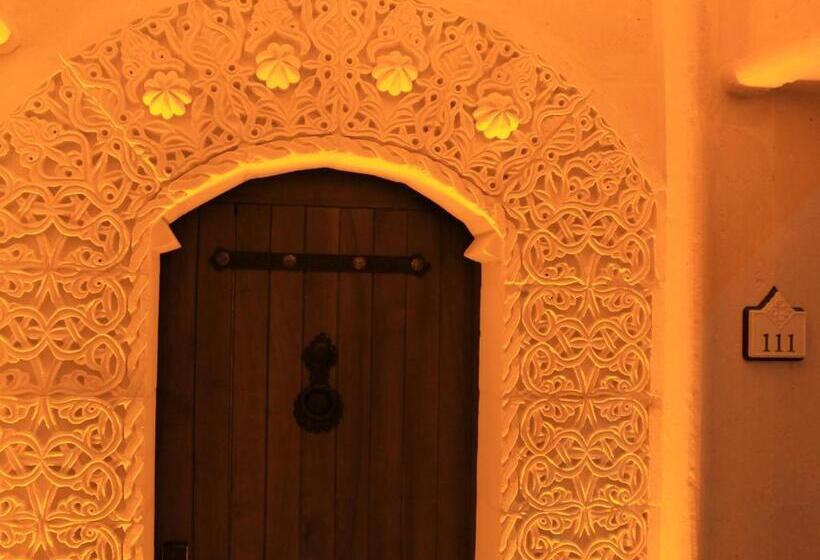 اتاق استاندارد سه نفره, Izala Hotel Boutique Class