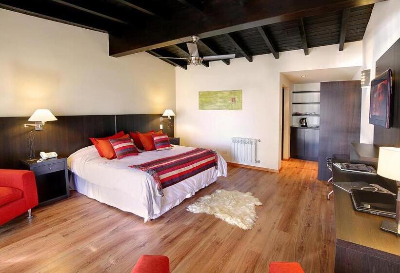 سوییت جونیور, Monasterio Hotel Boutique