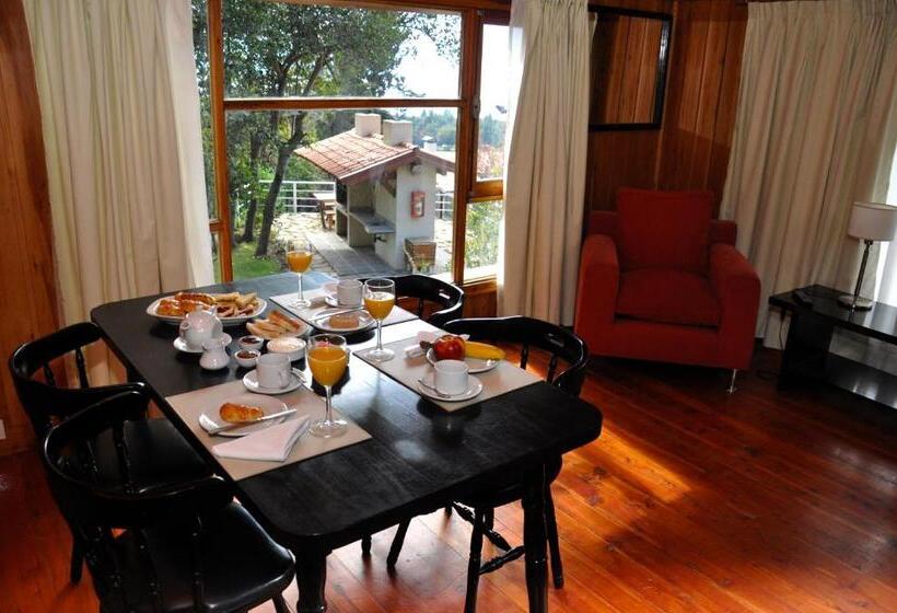 بانگلوی استاندارد, Monasterio Hotel Boutique