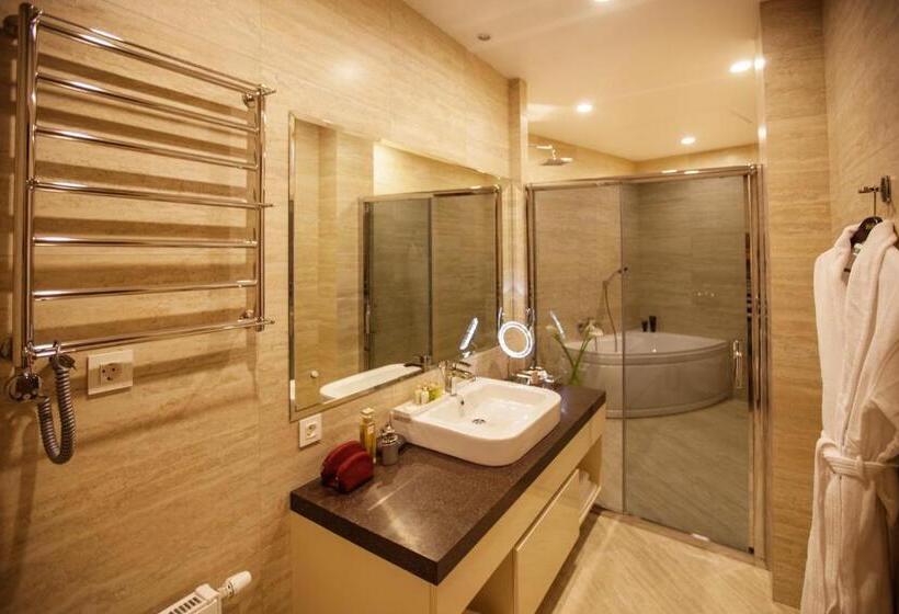 1 Szobás Apartman Földszinten, Senator Maidan