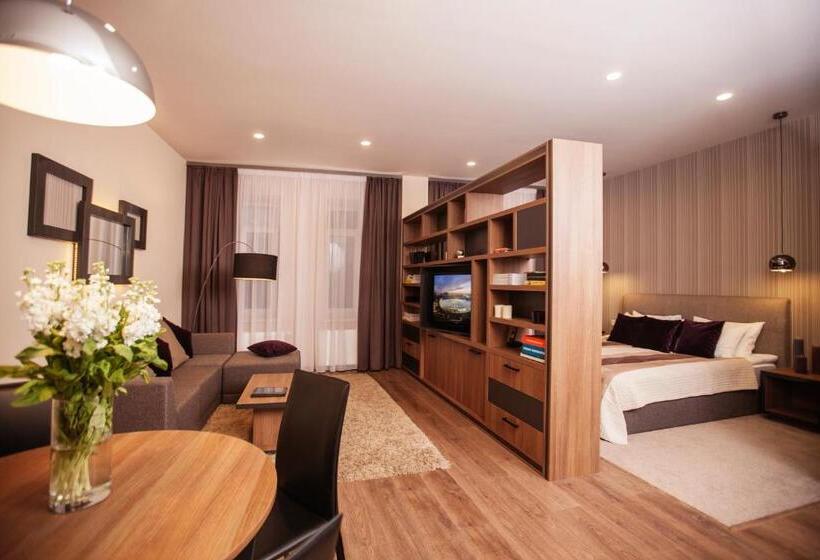 1 Szobás Apartman Földszinten, Senator Maidan