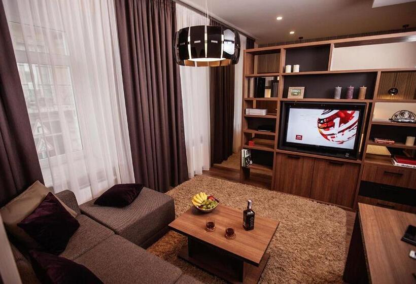 1 Szobás Apartman Földszinten, Senator Maidan