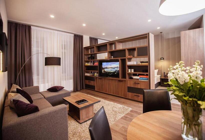 1 Szobás Apartman Földszinten, Senator Maidan