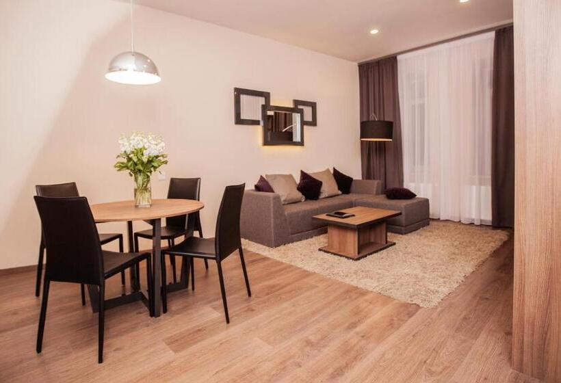 1 Szobás Apartman Földszinten, Senator Maidan