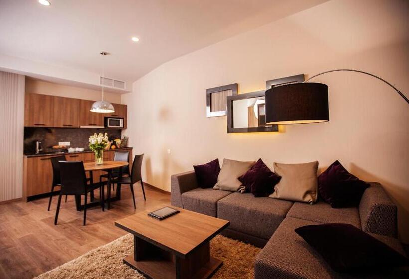 1 Szobás Apartman Földszinten, Senator Maidan