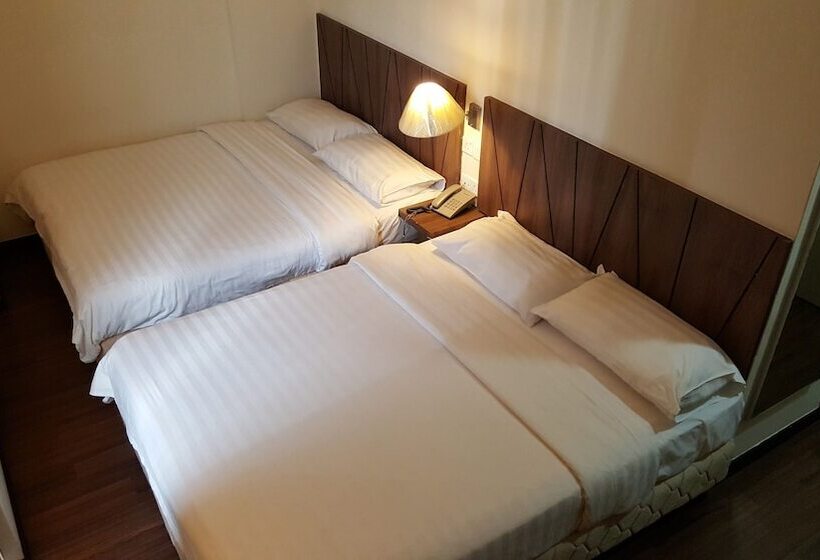 Семейный Номер, 9 Square Hotel   Kota Damansara