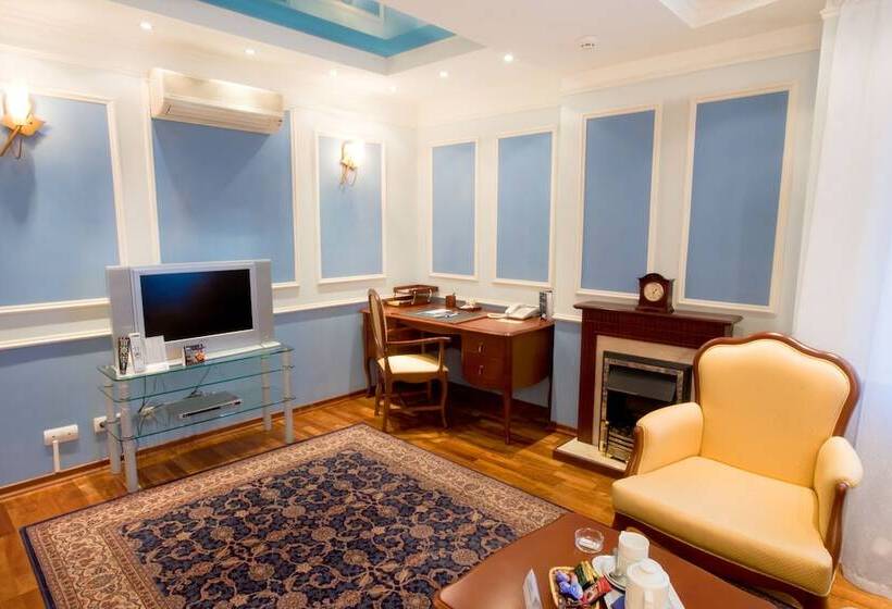 غرفة سوبيريور, Alexandrovsky Garden