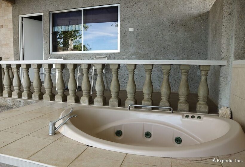 בית, חדר שינה 1, Antulang Beach Resort