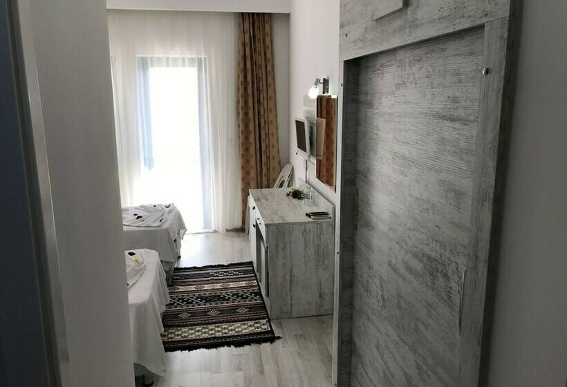 חדר סטנדרט, Aymes