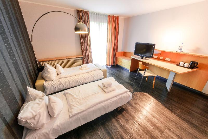 جناح جونيور, Best Western Plaza Hotel Stuttgart Ditzingen