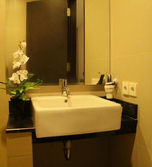 غرفة ديلوكس, Drego