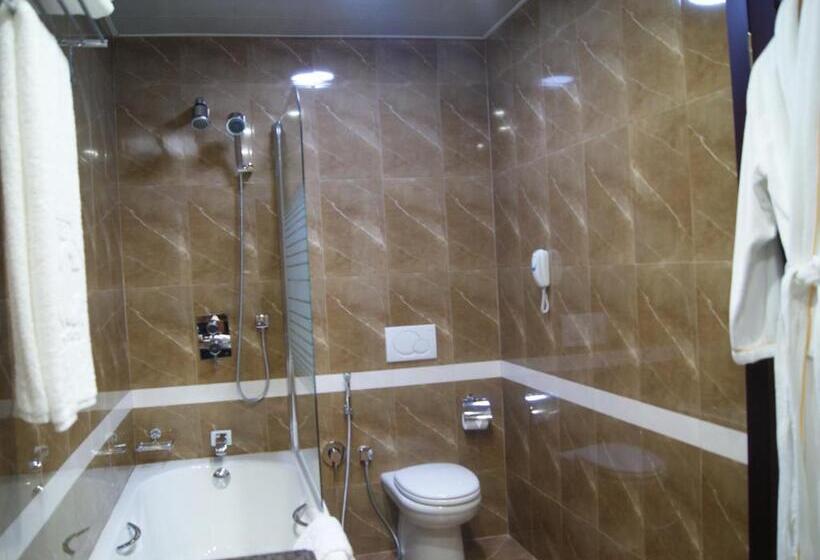 سوییت, Golden Coast