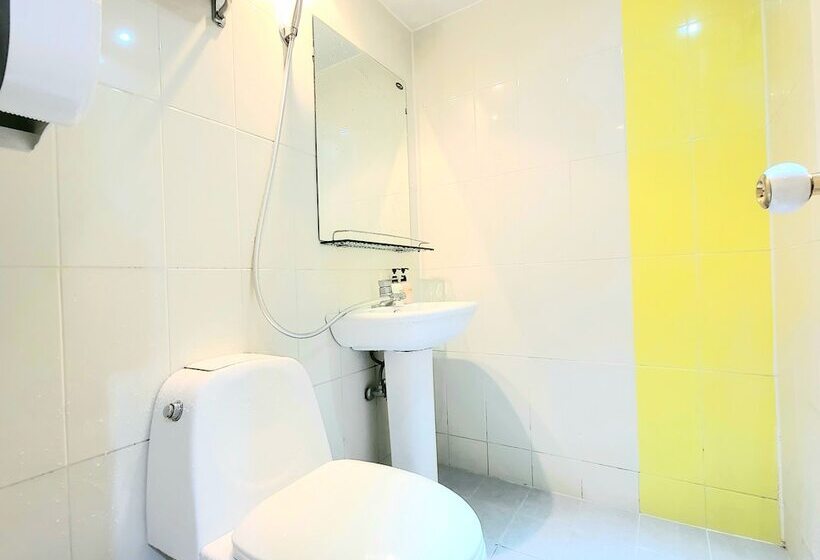 חדר דלוקס, Hostel Tommy