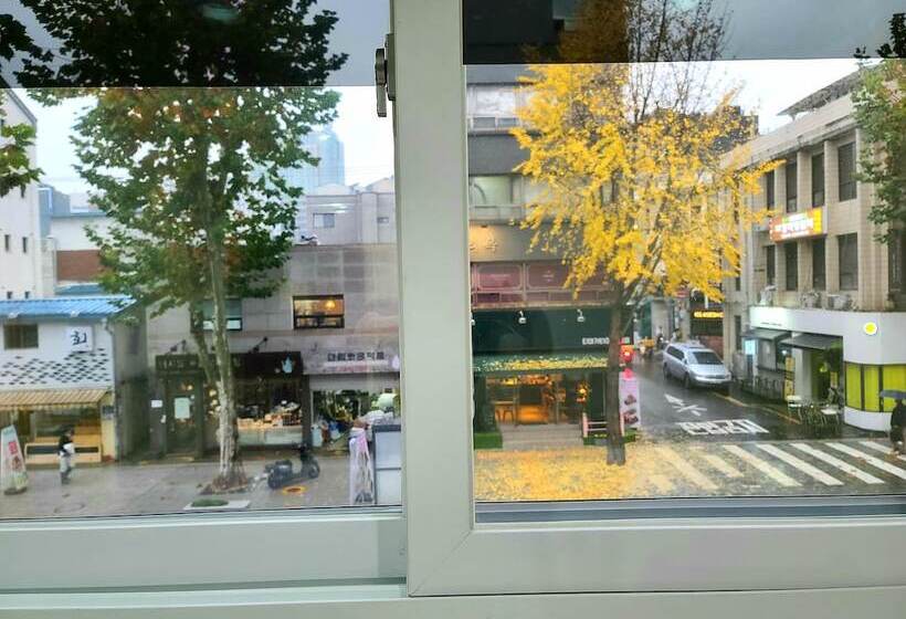 חדר סטנדרט לשלושה, Hostel Tommy