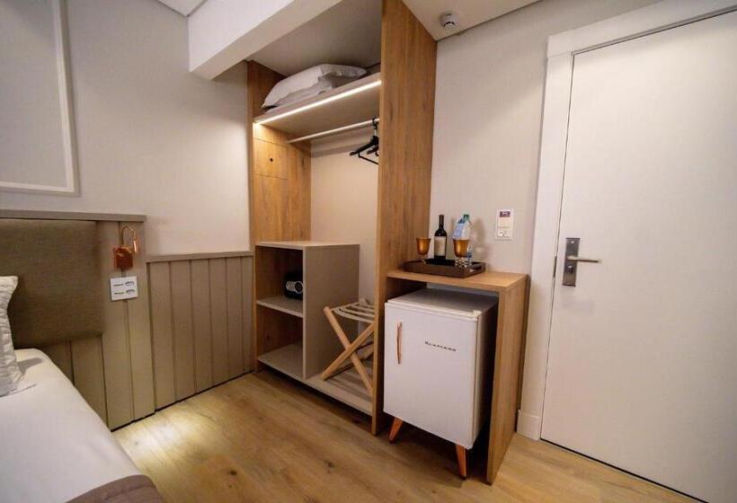 سوییت لوکس, Marimar The Place