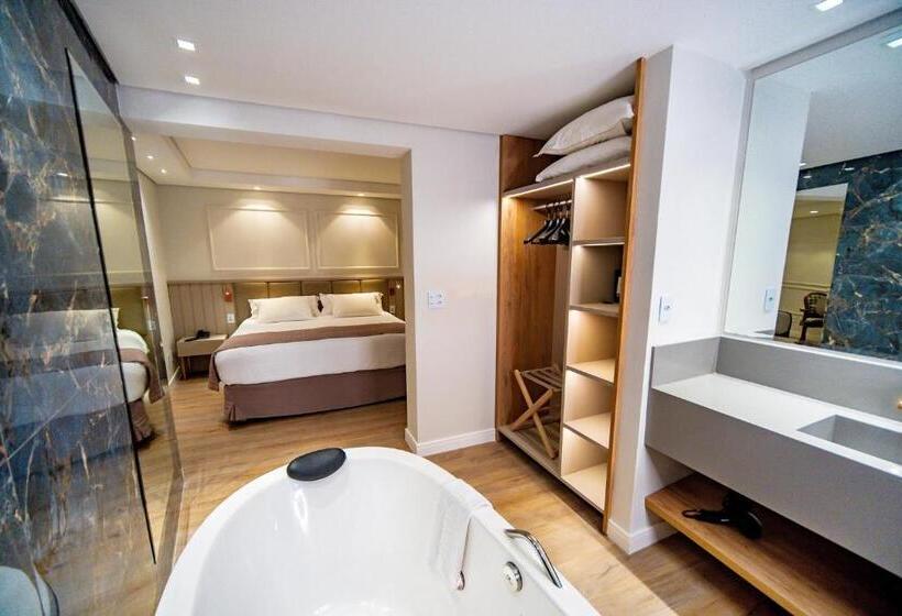 سوئیت پریمیوم, Marimar The Place