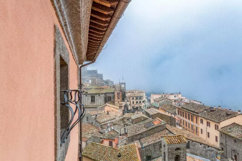 استودیوی استاندارد, Palazzo Catalani Resort