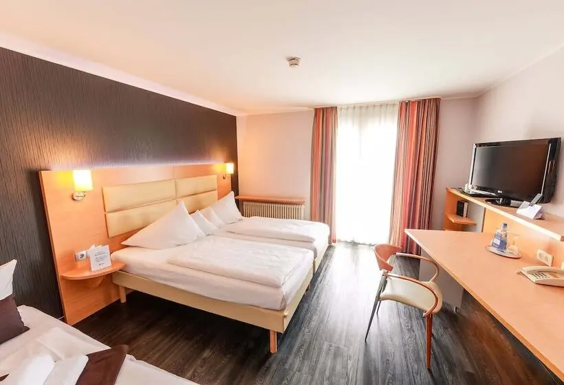 Comfort Kolmen Hengen Huone, Plaza Inn Stuttgart Ditzingen