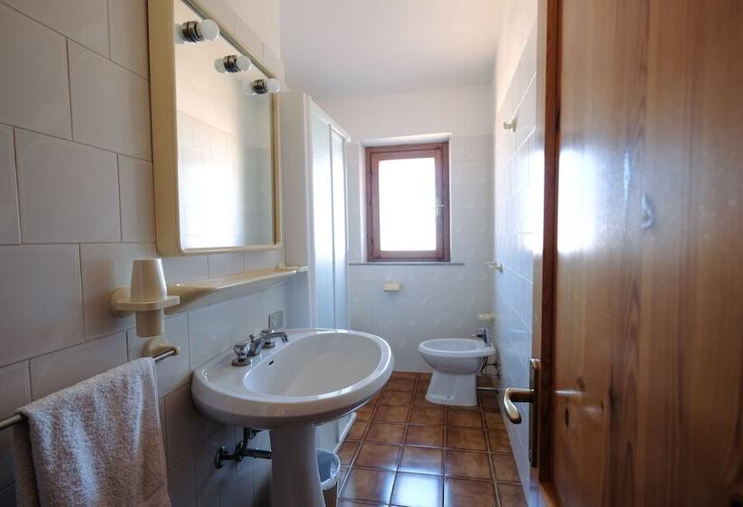 חדר סטנדרט יחיד, L Aragosta