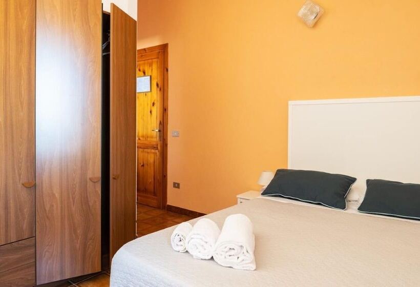 غرفة قياسية فردية, L Aragosta